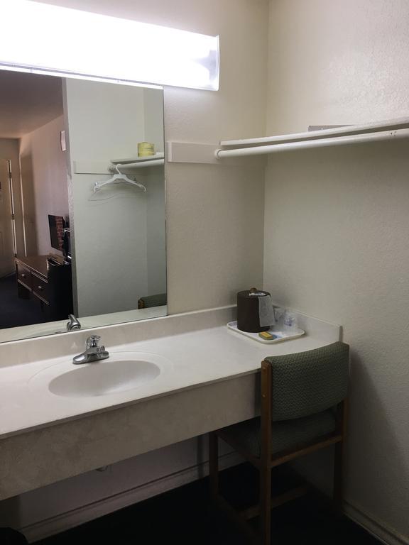 Country Inn Motel Σαν Αντόνιο Εξωτερικό φωτογραφία
